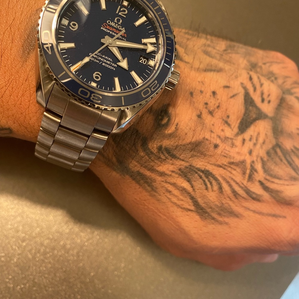 Presenting the Omega Speedmaster - Picture 2 of 6